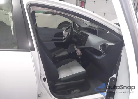 2012 Toyota Prius C Three из США, поврежденный, VIN JTDKDTB34C1008557